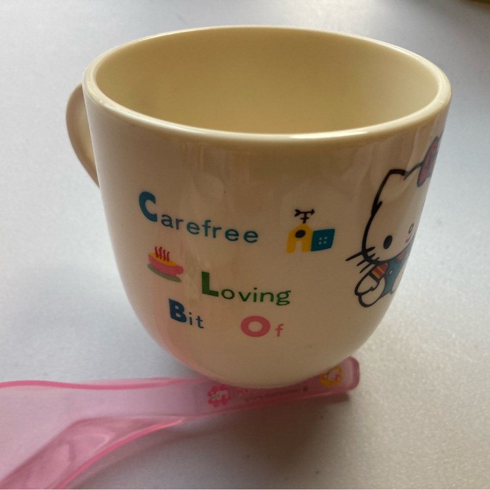 Hello Kitty Dishes - Picture 8 of 14